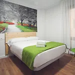 Casual Serantes Guest house