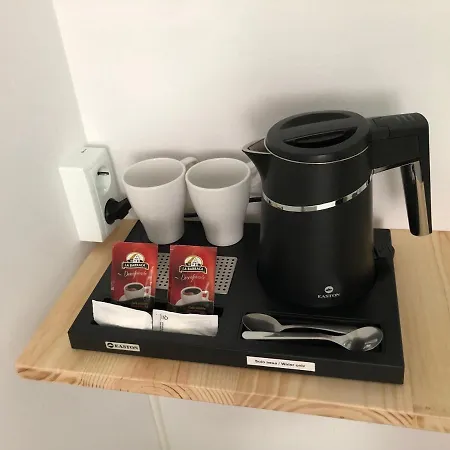 Casual Serantes בית הארחה