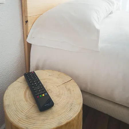 בית הארחה Casual Serantes 3*