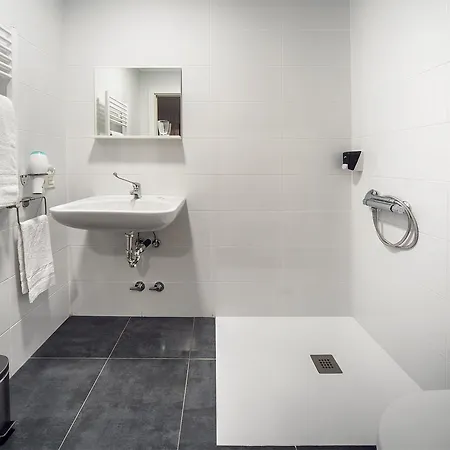 Casual Serantes Penzion Bilbao